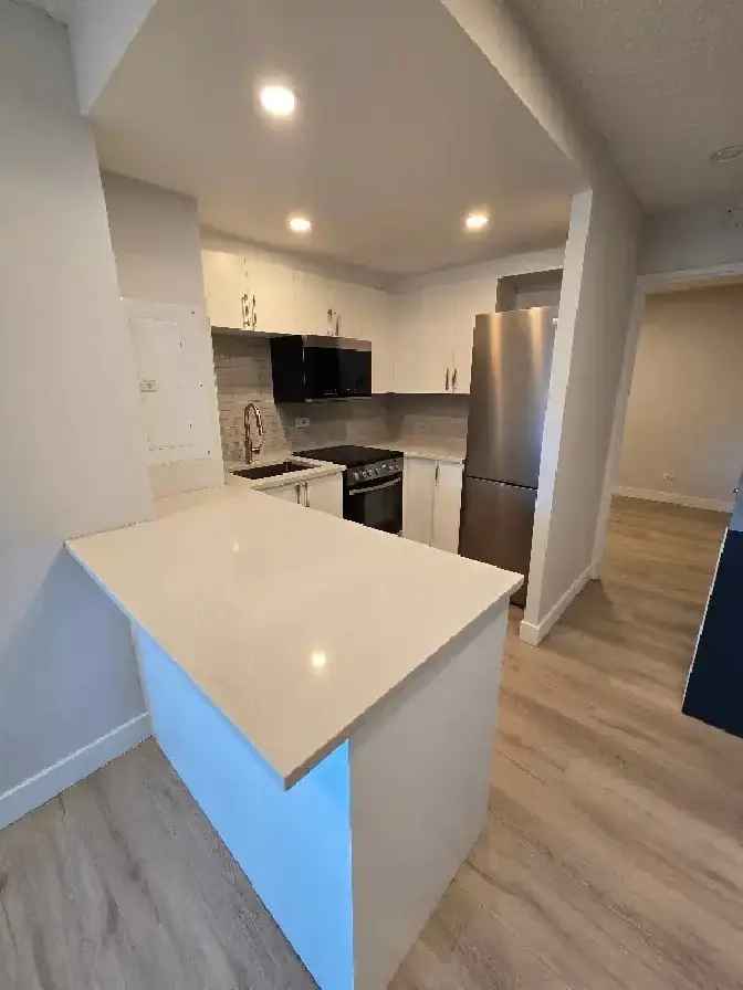 Small 1 bed   1 bathroom - 1 Month free/1500$ giftcard!