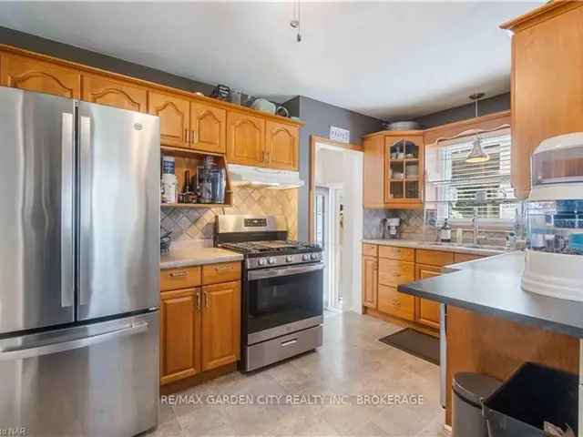 3-Bedroom Home in Midtown St Catharines Near Schools and Transit