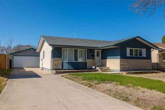 Spacious 3 Bed 2.5 Bath Bungalow Family Home