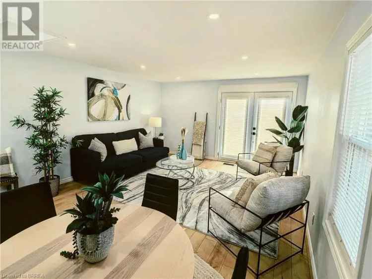 Updated 4-Bedroom Home in Crown Point Family Friendly Move in Ready