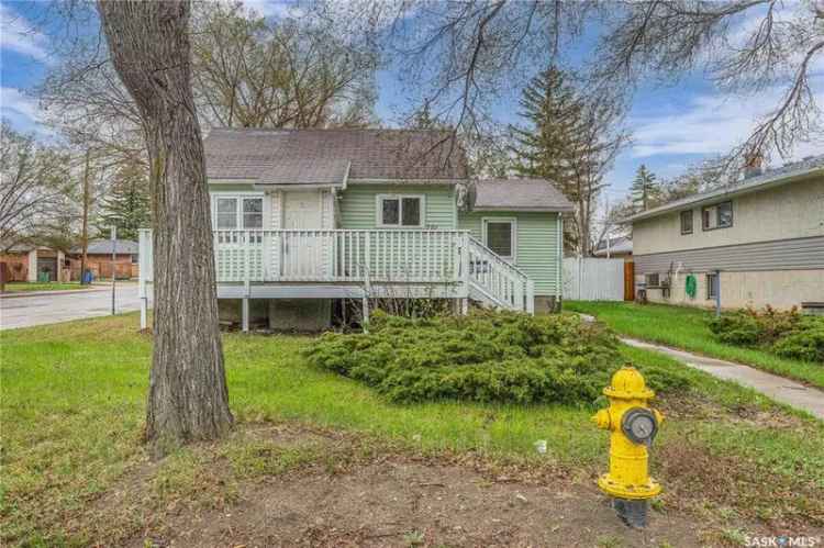 Renovated 3-Bedroom Bungalow in Washington Park Near Schools