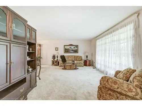 House For Sale In Ford, Oakville, Ontario