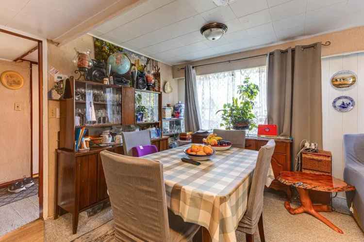 4 Bed Houseplex Potential in Whalley R3 Zoned