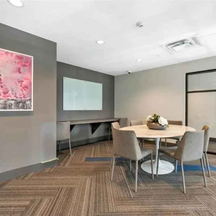 Richmond Apartment for Sale: Trafalgar Square Open Concept Unit