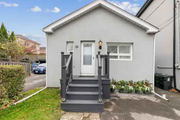 House For Sale in Toronto, Ontario