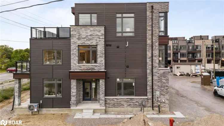 Townhouse For Sale in null, Ontario