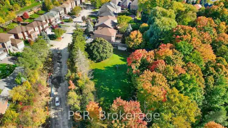 House For Sale in Mississauga, Ontario