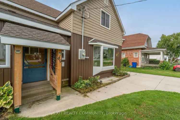 House For Sale in Wallaceburg, Ontario