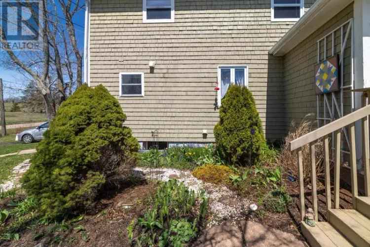 2-Story Home near Cornwall and Charlottetown