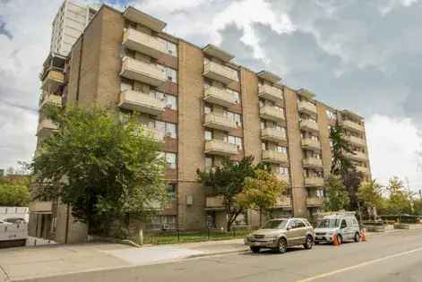 1 room apartment of 412 m² in Toronto