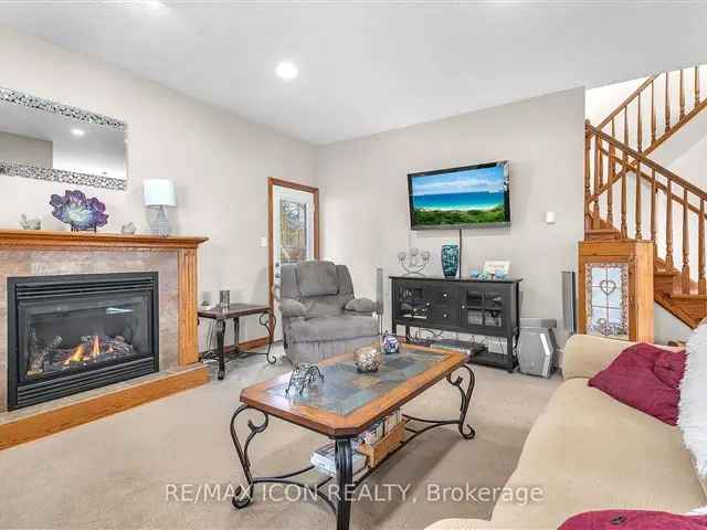 House For Sale in North Middlesex, Ontario