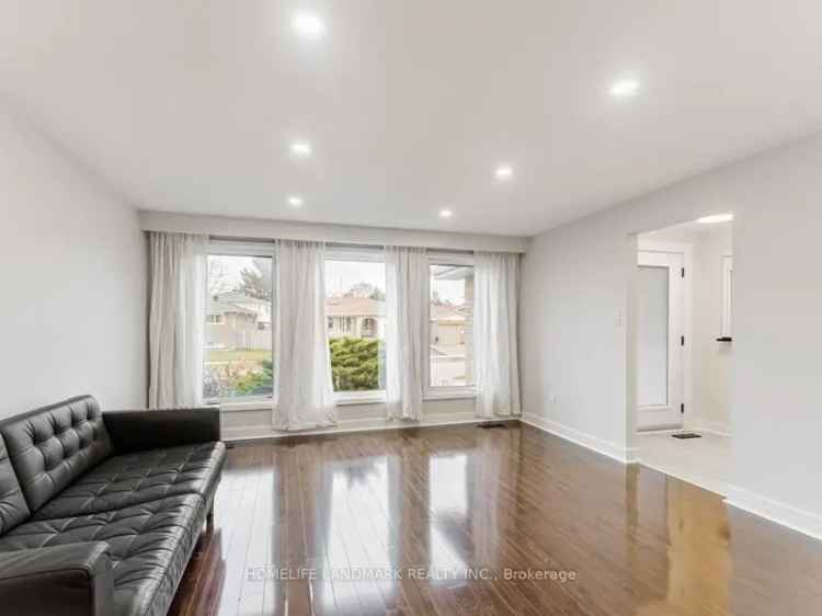 House For Sale in Toronto, Ontario