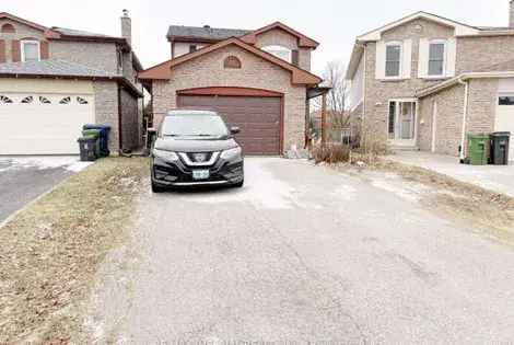 2 rooms house of 448 m² in Toronto