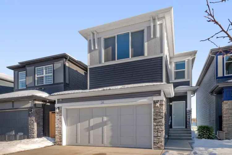 House For Sale in Calgary, Alberta