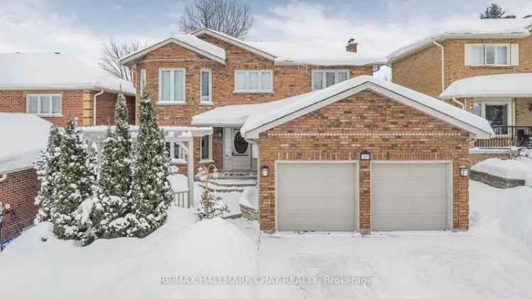 Buy Family Home in Barrie with Spacious Layout and Modern Features