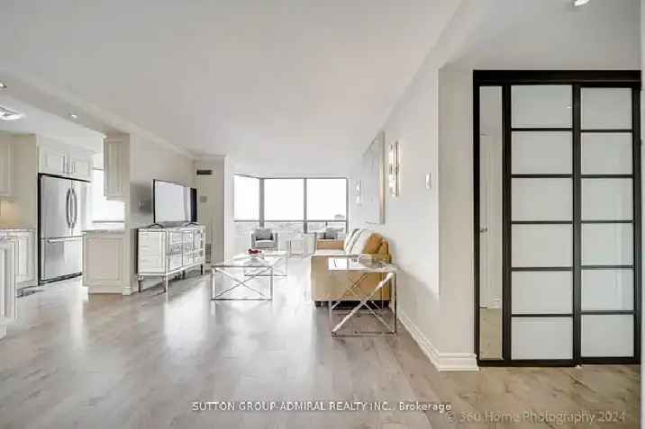 Beautifully Renovated Condo with East View Near Amenities