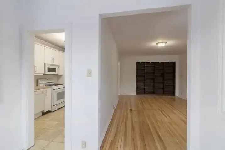 Bright Spacious 2-Bedroom Apartment Near UDEM