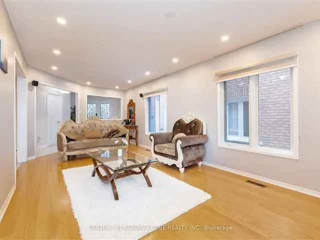 Markham Family Home - Middlefield - Finished Basement Apartment