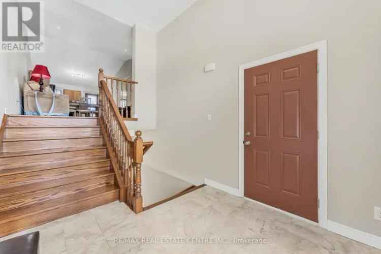 Spacious Semi-Detached Bungalow with In-Law Suite Near Crystal Beach