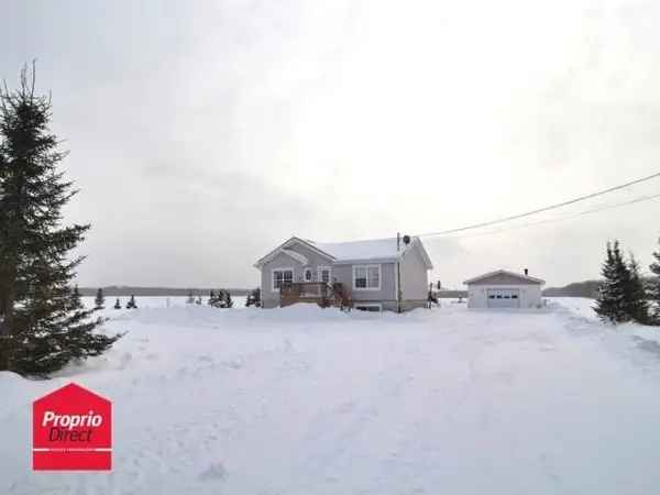 3-Bedroom Bungalow near Val-d'Or