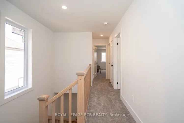 New 2-Story Townhome with Modern Finishes and Walk-Out Basement