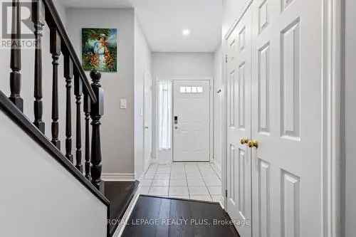 For Sale Exquisite Townhouse in Meadowvale Village Mississauga