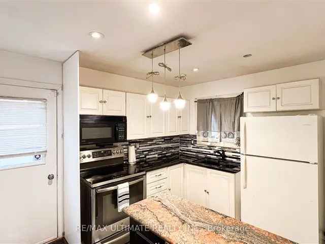 3+1 Bedroom Semi-Detached Home Near Humber College