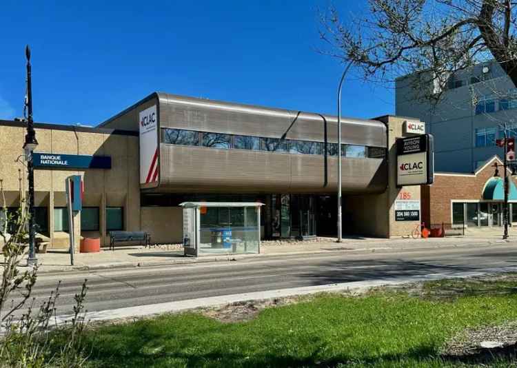 Rent Commercial Property in St. Boniface with Great Accessibility