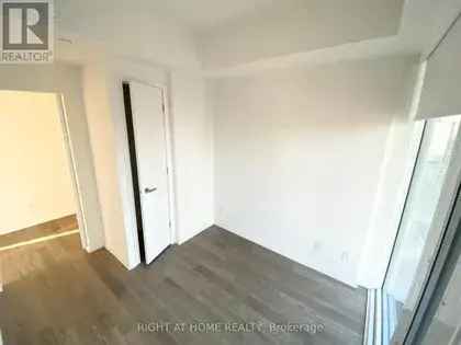 2 rooms apartment of 484 m² in Toronto