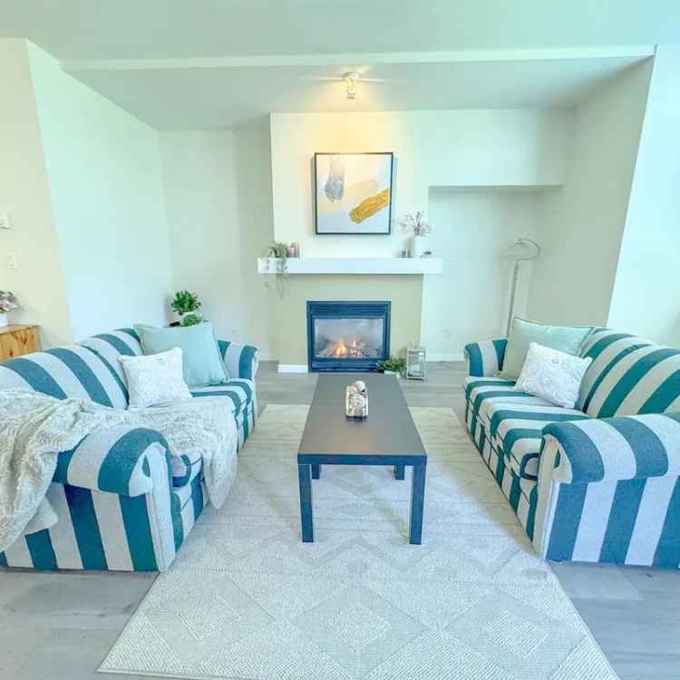 Champlain Heights Spacious 2 Bed 2 Bath Corner Unit