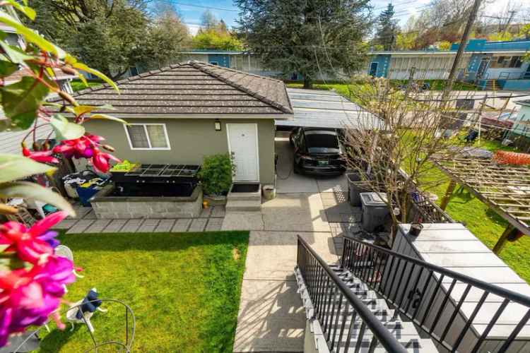 6 Bed 4 Bath Fraser House 3 Kitchens Family Home EV Ready