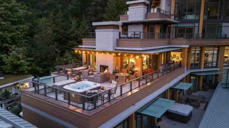 A $3,998,000.00 Apartment/Condo with 3 bedrooms in Horseshoe Bay WV, West Vancouver