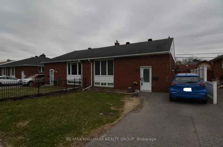 Downtown Semi-Detached Bungalow 3 Bed 1 Bath
