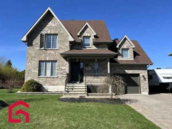 Two Storey House for Sale Montérégie Family Home Heated Pool