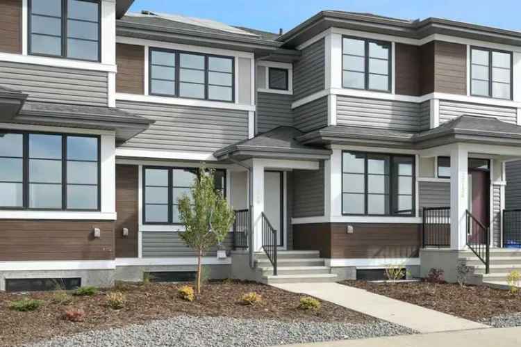 Townhouse For Rent in Calgary, Alberta