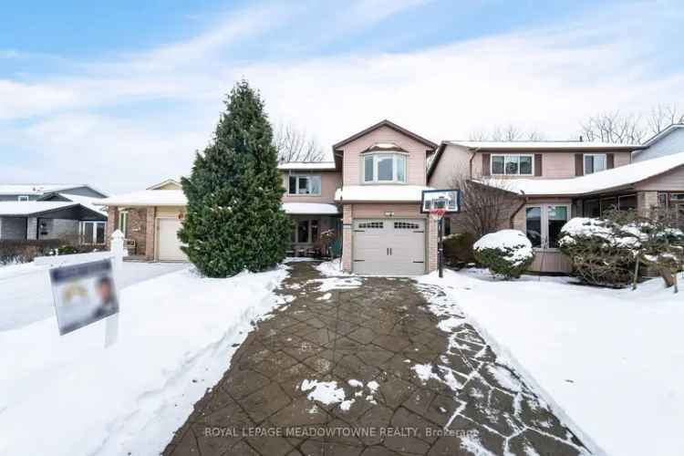 Stunning 4-Bedroom Renovated Home with Ravine Views