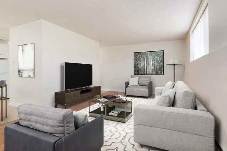 Rent a residence in Edmonton with amenities at Rosewood Manor