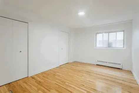 1 room apartment of 51 m² in Montreal