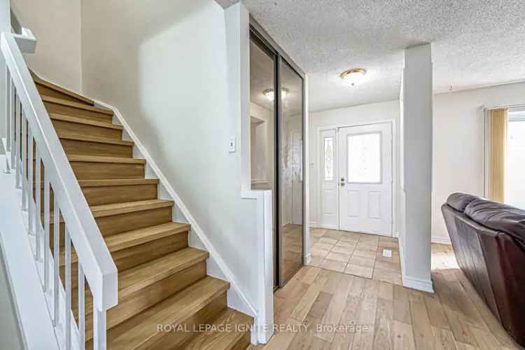 Newmarket Family Home 3 1 Bedrooms Finished Basement Private Backyard
