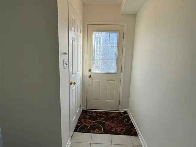 Townhouse For Sale in Toronto, Ontario