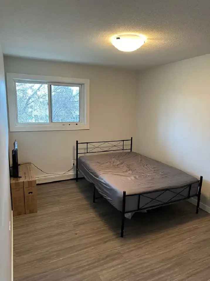 Fully furnished Private Room for rent