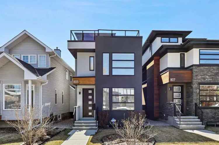 Luxury Custom Home in Mount Pleasant Calgary