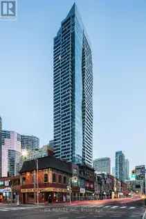 1 room apartment of 382 m² in Toronto