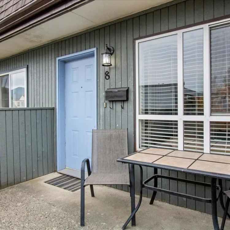 Chilliwack Starter Home Townhouse for Sale