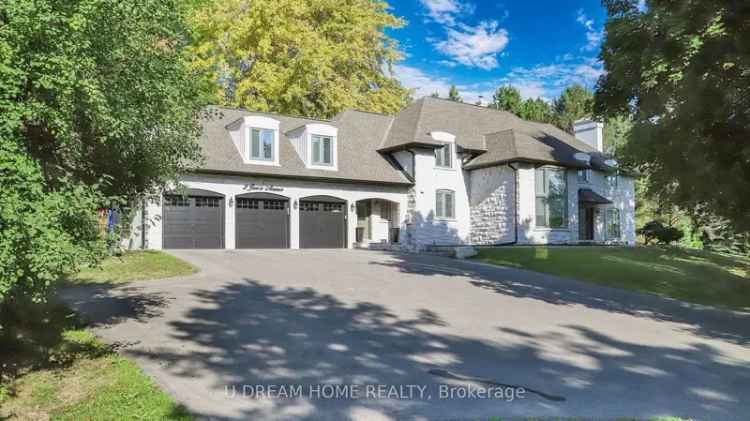 House For Sale in Aurora, Ontario