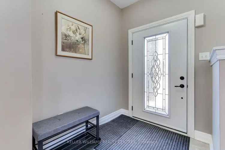 Executive 4-Bedroom Home in South Barrie