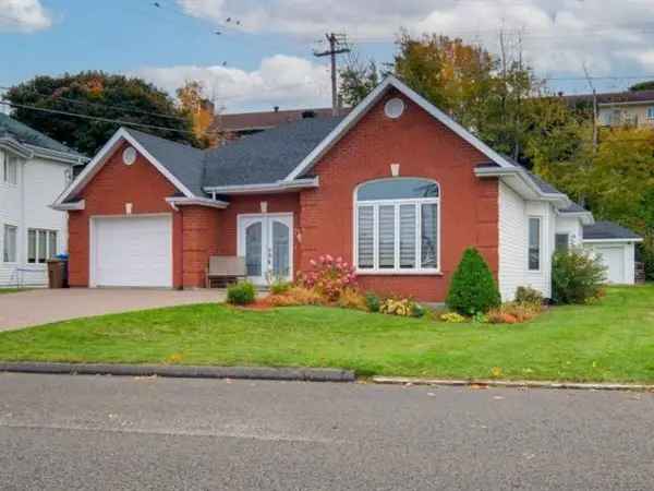 Bungalow for sale (Bas-Saint-Laurent) #QY770