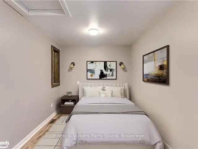 House For Sale in Parry Sound, Ontario