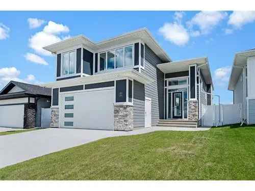 House for Sale in Timber Ridge Red Deer with Luxurious Features