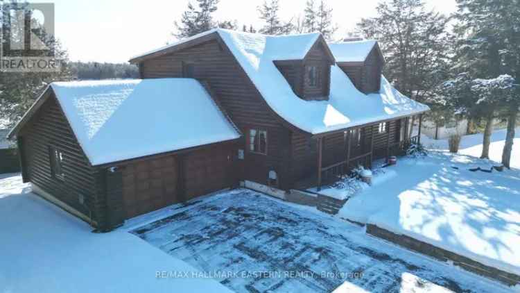 Stunning Trent River Waterfront Log Home 2+1 Bedroom 2 Bathroom Double Garage